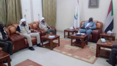 والي ولاية نهر النيل يلتقى وفد الهلال الأحمر الاماراتي الزائر للولاية