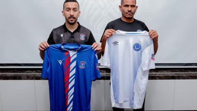 جانب من الاجتماع الفني للمباراة