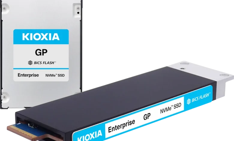 وحدة تخزين SSD فائقة السرعة من شركة Kioxia تعتمد على تقنية ذاكرة XL-FLASH، مصممة لتسريع معالجة البيانات في مراكز البيانات وخوادم الذكاء الاصطناعي وتحقيق أكثر من 20 مليون عملية قراءة عشوائية في الثانية.