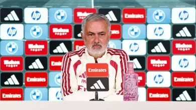 جوزيه مورينيو يتحدث خلال المؤتمر الصحفي قبل مواجهة الكلاسيكو بين ريال مدريد وبرشلونة في الدوري الإسباني لكرة القدم، وسط ترقب جماهيري للمباراة المرتقبة.