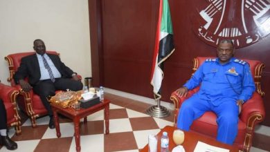 لقاء وزير الداخلية مع حاكم اقليم دارفور
