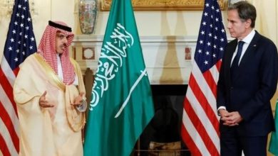 وزير الخارجية الأمريكي أنتوني بلينكن ونظيره السعودي الأمير فيصل بن فرحان آل سعود