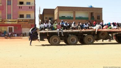 اللاجئون السودانيون.. بين جحيم الحرب في الداخل والروتين في مصر