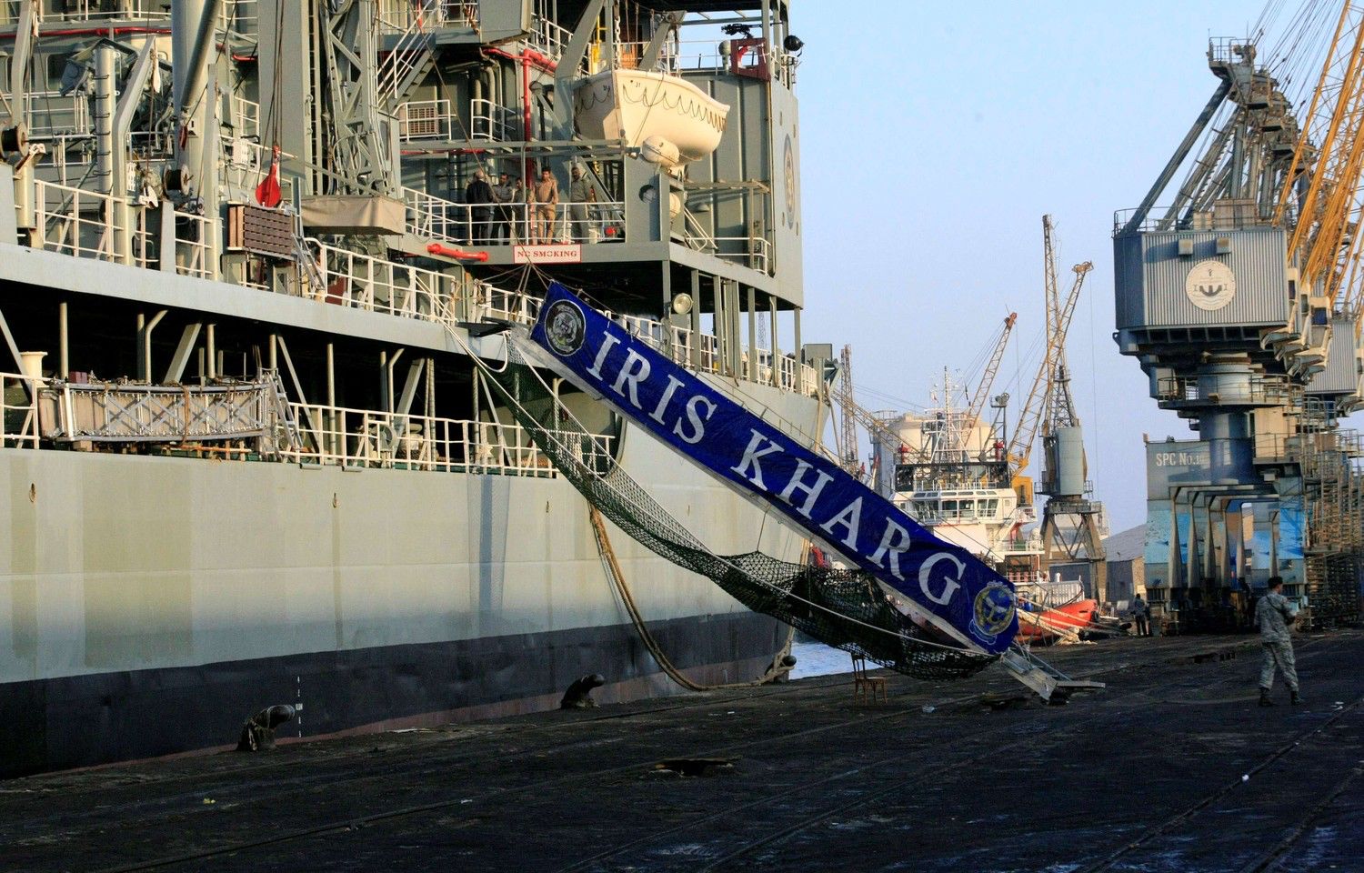 إيران تبحث عن موطئ قدم لها في ميناء بورتسودان