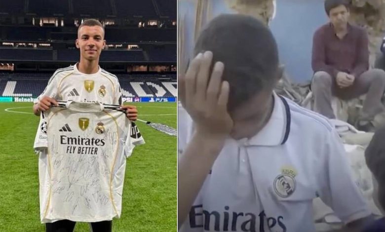 عبد الرحيم أوحيدا على أرض ملعب سانتياغو برنابيو مرتديًا قميص ريال مدريد، يقف بين اللاعبين قبل مباراة ريال مدريد وإسبانيول، تعبيرًا عن الدعم والتضامن بعد زلزال المغرب.