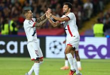 غونزالو راموس يحتفل بهدف باريس سان جيرمان أمام برشلونة بدوري الأبطال.