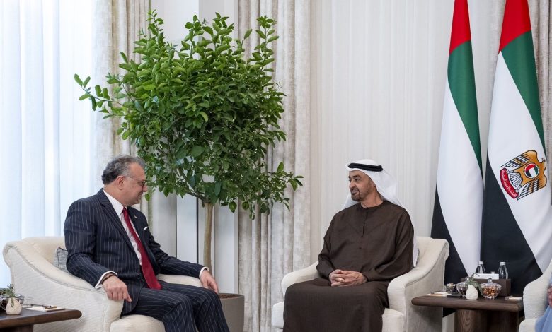 محمد بن زايد وبولس