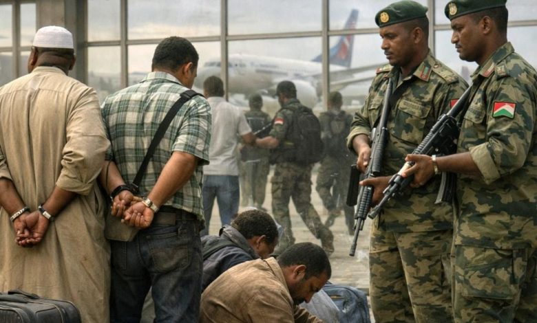 اعتقال عائدين من أوغندا