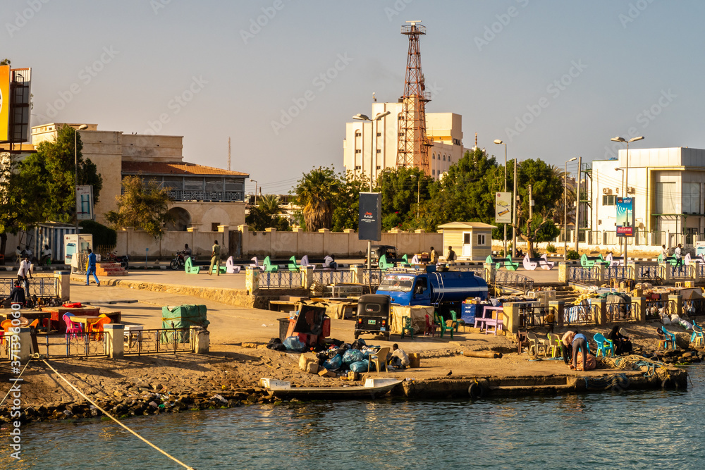 تحليل | لماذا تستمر أزمة الكهرباء في بورتسودان رغم الوعود المتكررة
