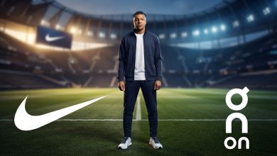 كيليان مبابي في منتصف الصورة بين شعار نايكي وشعار On بعد انتقاله من شراكته الطويلة مع نايكي إلى العلامة الرياضية السويسرية الجديدة.